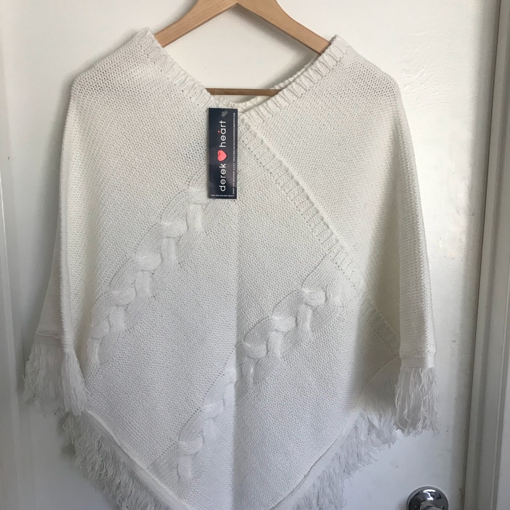White Fringe Crochet Poncho (Derek Heart)